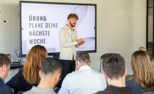 Niklas Kuhn von Fewo Butler beim letzten Event vor Ort in Wuppertal